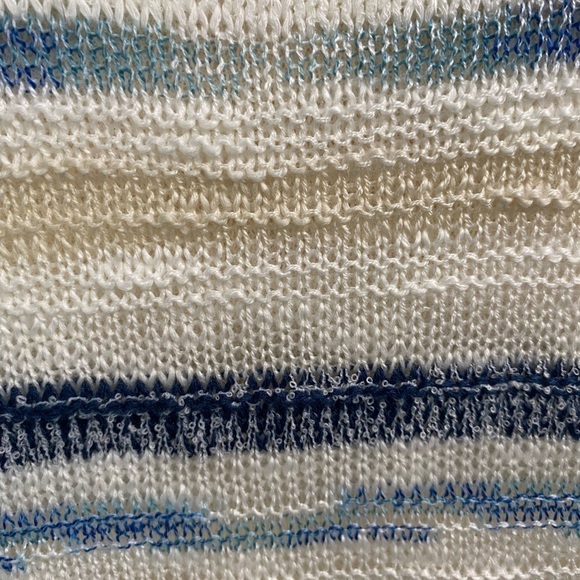 Liz Claiborne Coastal Lightweight Blue & Cream Knit Sweater Size Medium NWT - Picture 4 of 7